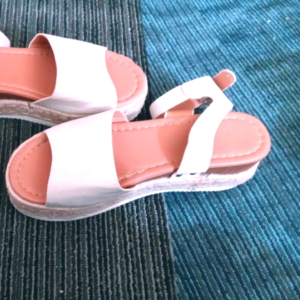 Women's sandals
